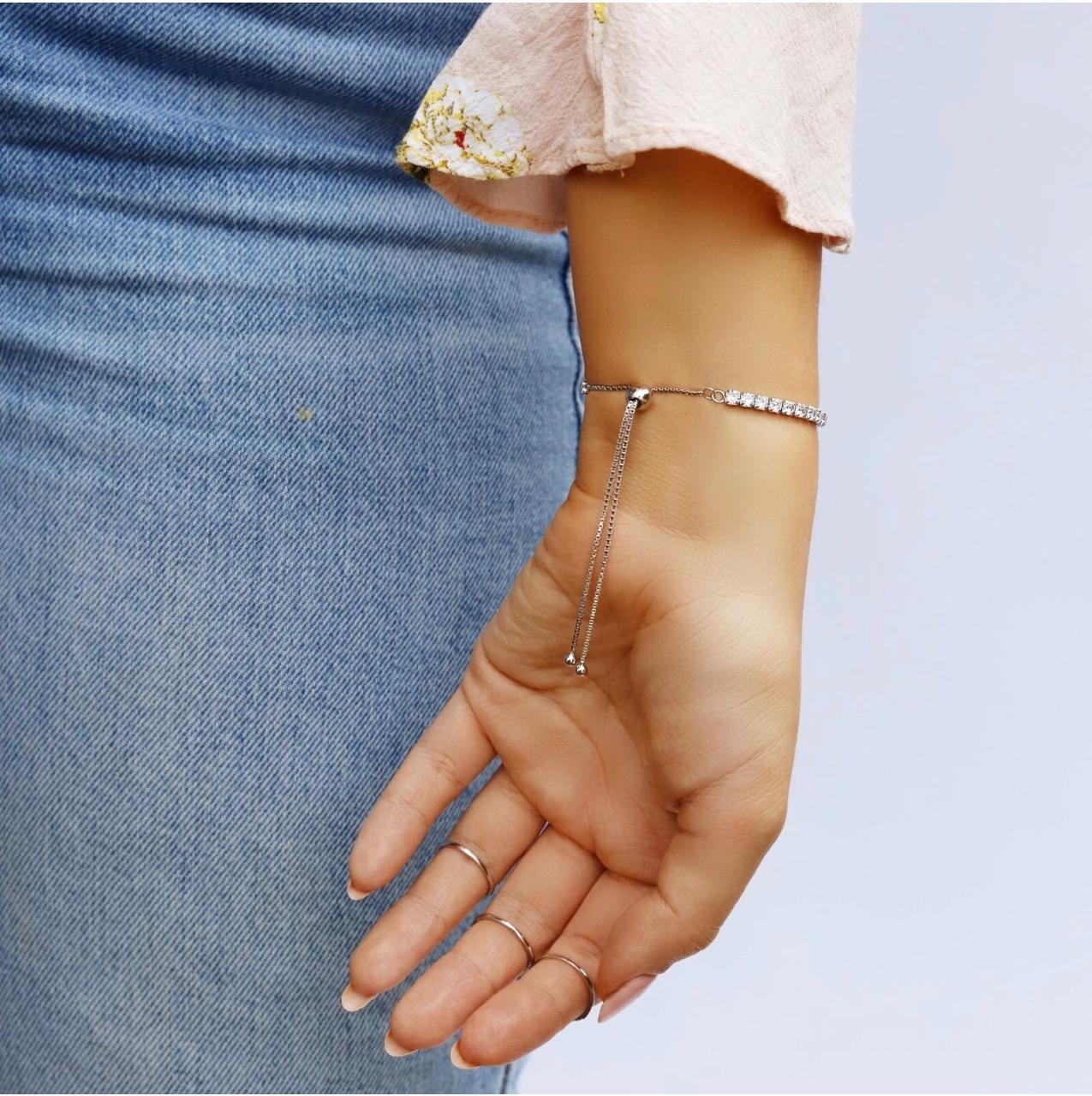 Adjustable Tennis Bracelet With Important Box