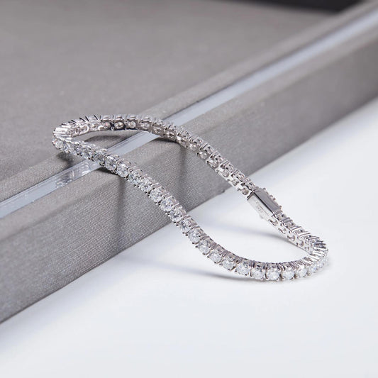 Diamond Tennis Bracelet With Led Light Box